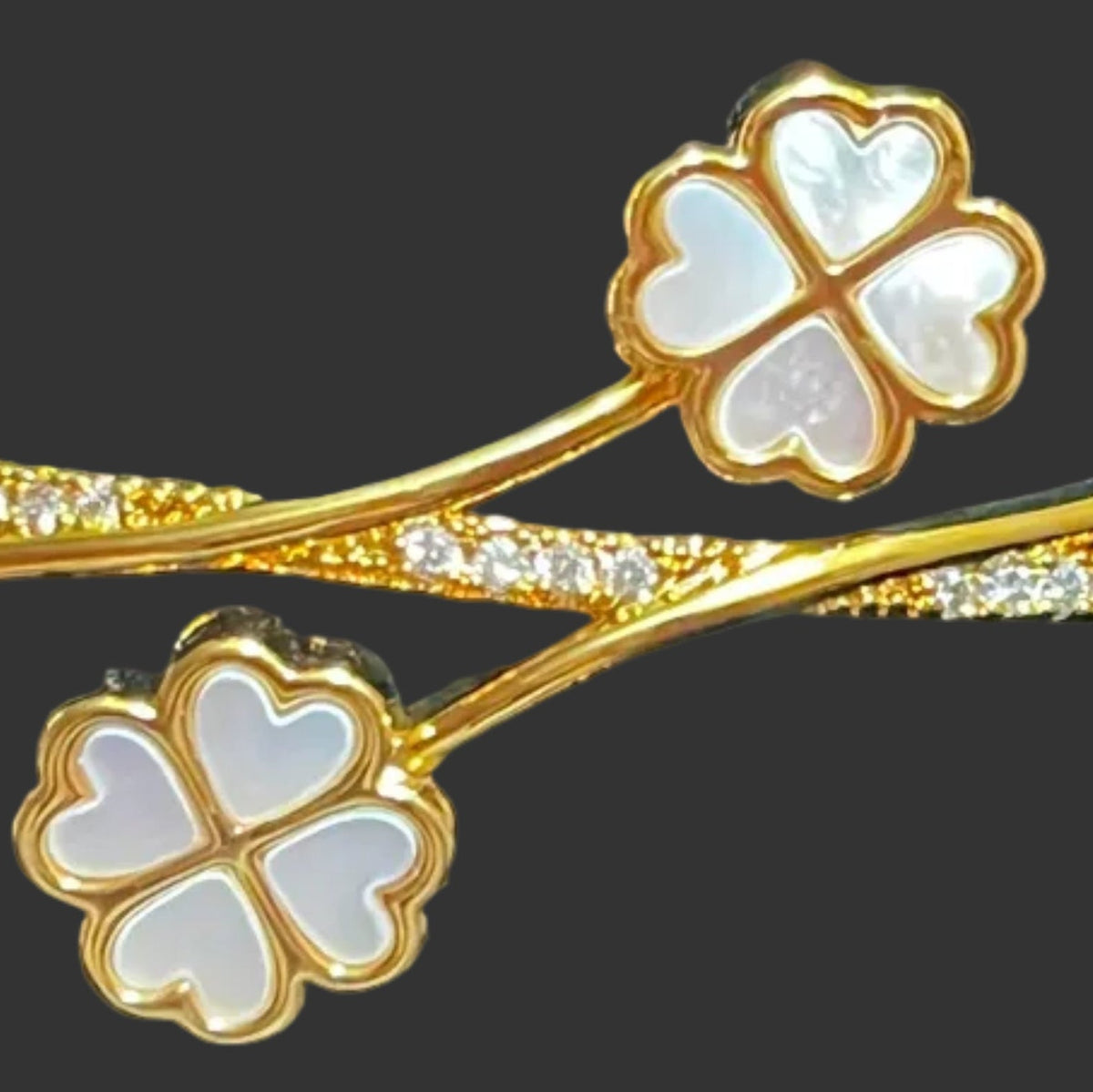 Golden Clover Elegance Bracelet